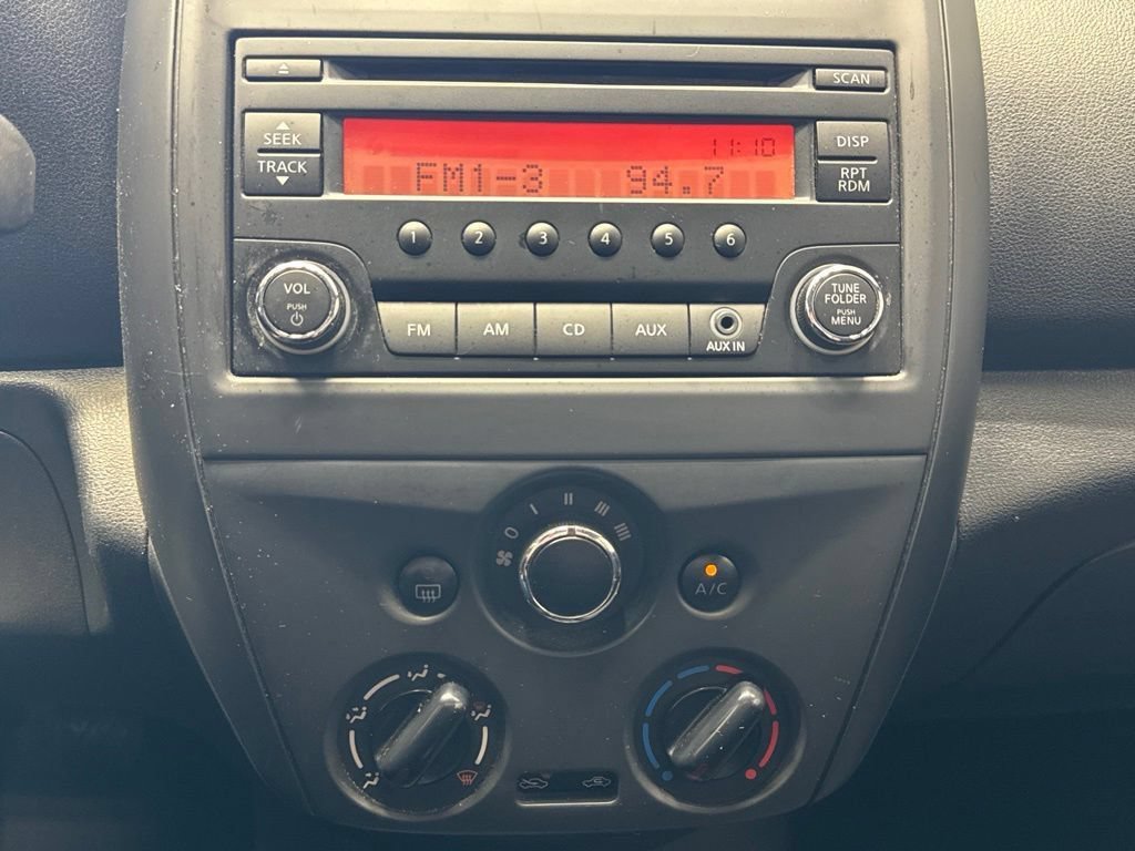 Used 2015 Nissan Versa S FWD image 13