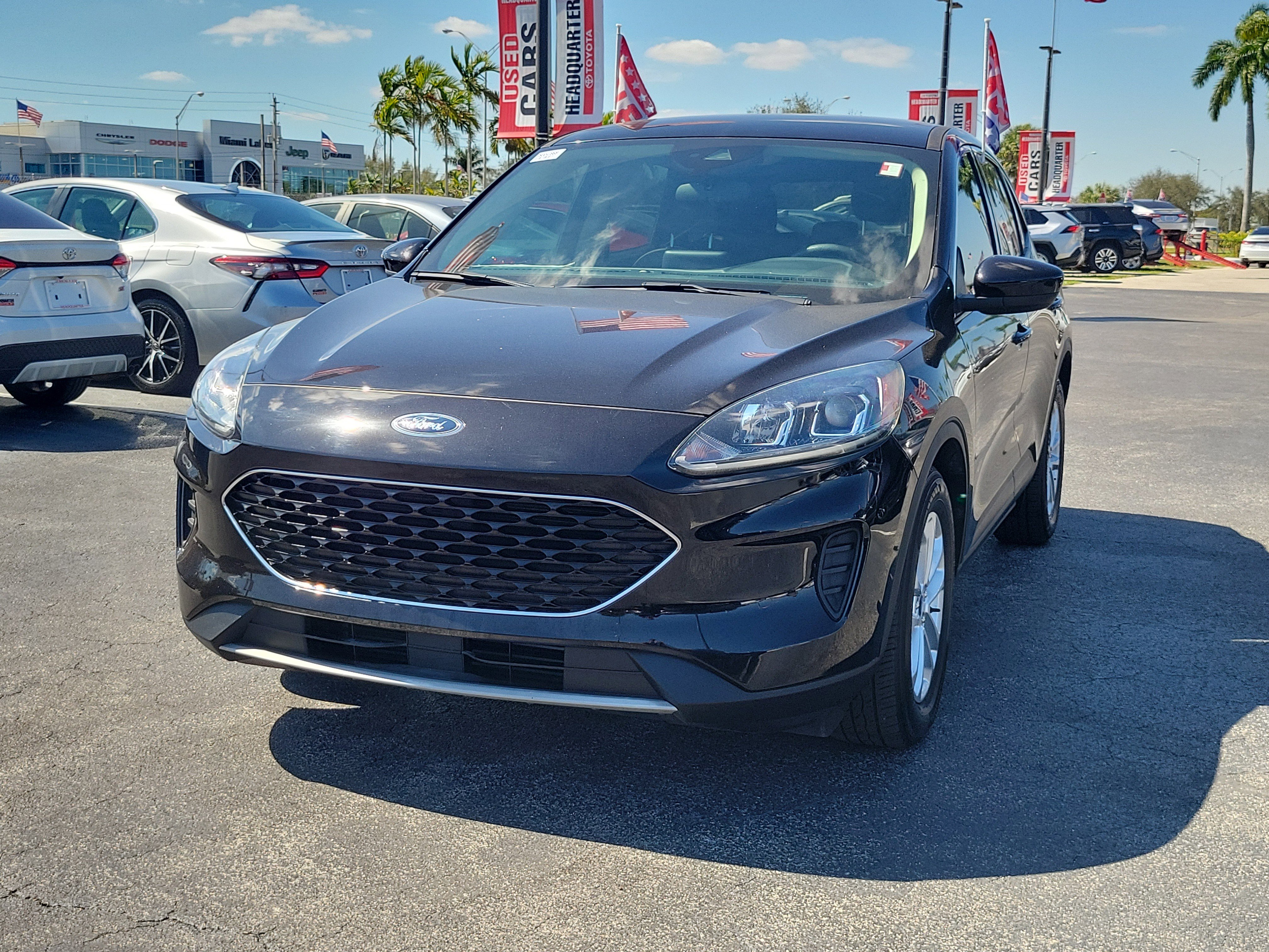 Used 2020 Ford Escape SE image 5