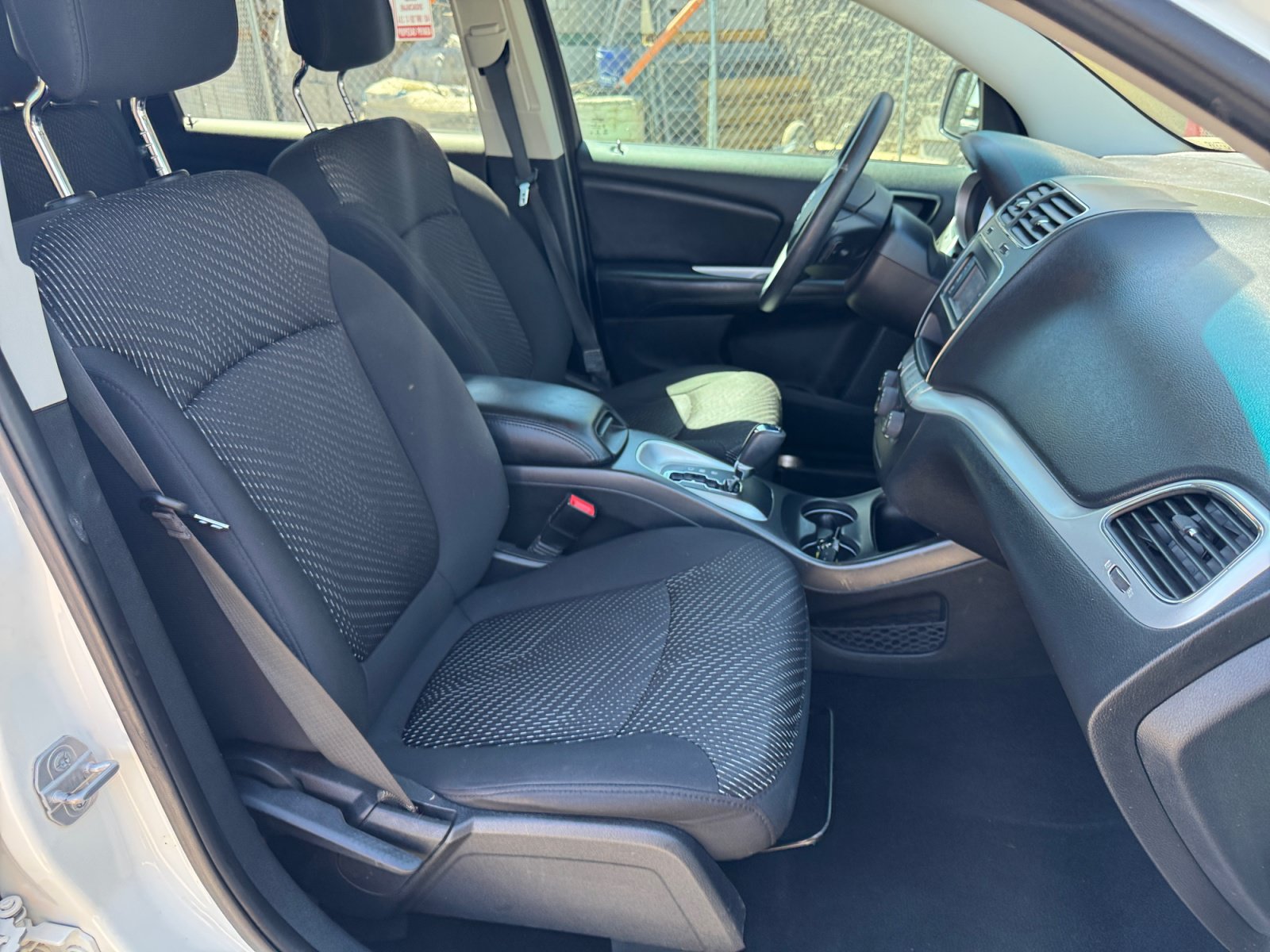 Used 2015 Dodge Journey SXT w/ Flexible Seating Group FWD image 33