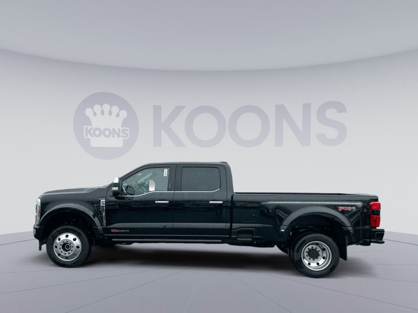 New 2026 Ford F450 Platinum w/ Platinum Plus Package image 2