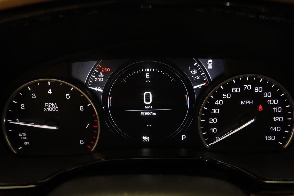 Used 2018 Cadillac XT5 Platinum w/ Driver Assist Package image 7