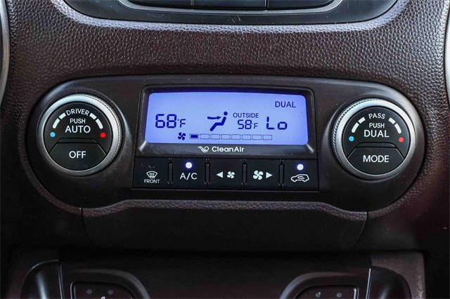 Used 2015 Hyundai Tucson Limited image 14