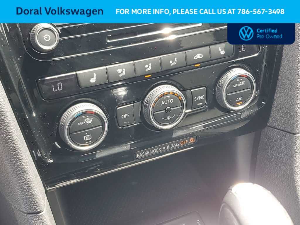 Used 2022 Volkswagen Passat 2.0T SE FWD image 24