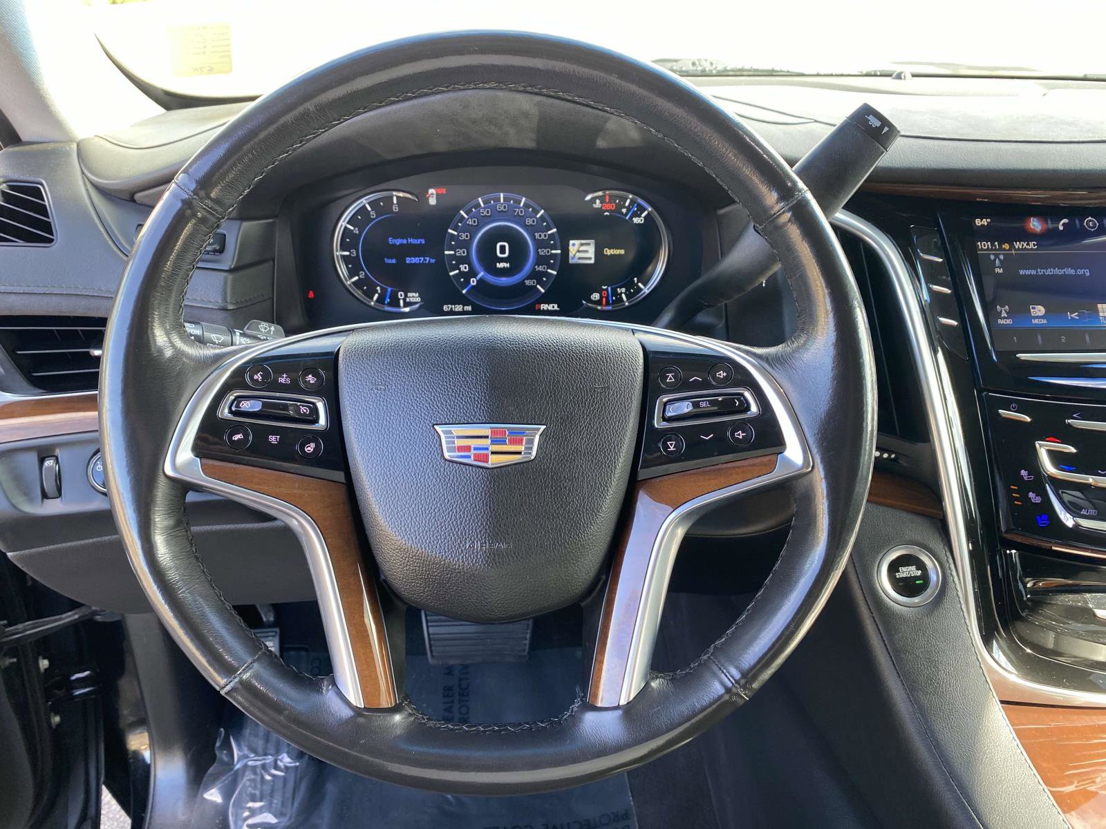 Used 2019 Cadillac Escalade Luxury image 20