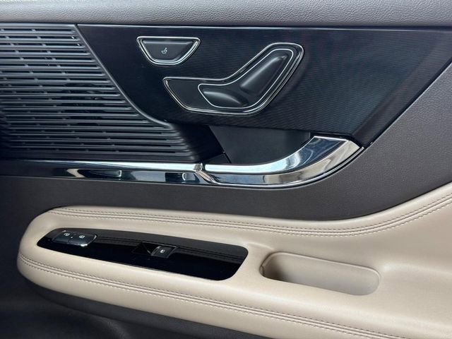 Used 2022 Lincoln Corsair FWD image 21