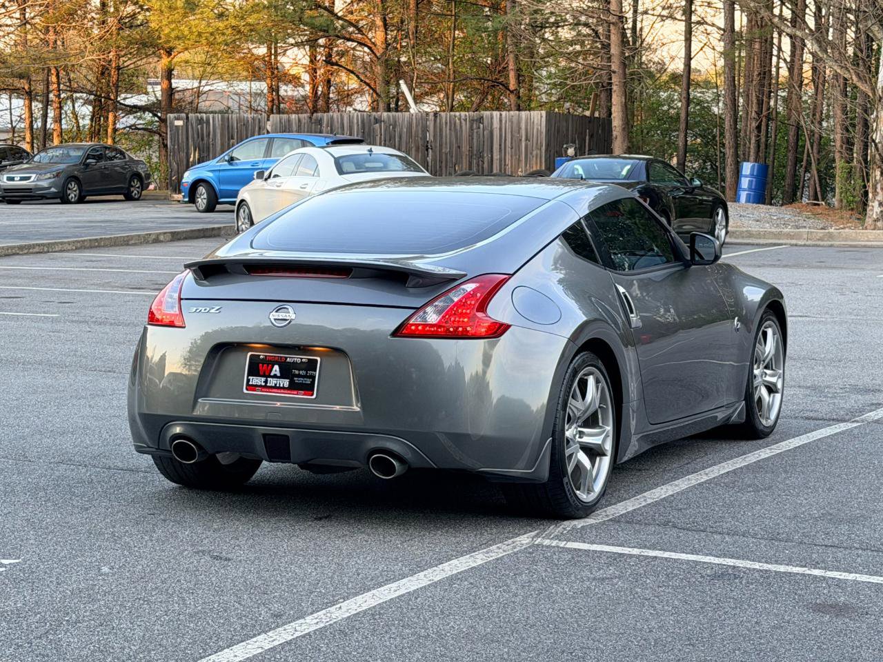 Used 2011 Nissan 370Z Touring w/ Sport Pkg RWD image 4