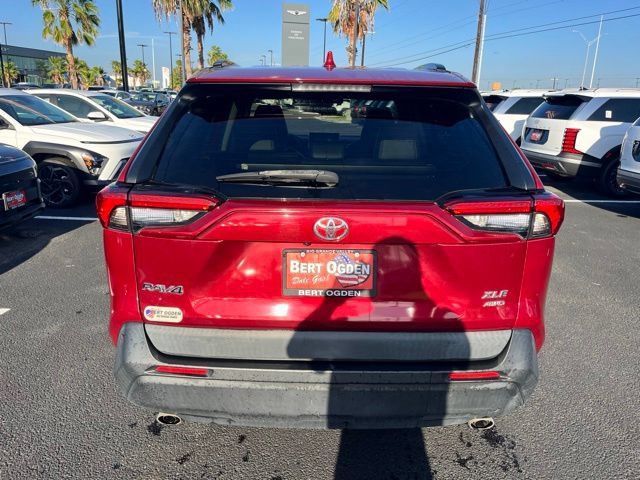 Used 2020 Toyota RAV4 XLE Premium AWD/4WD image 5