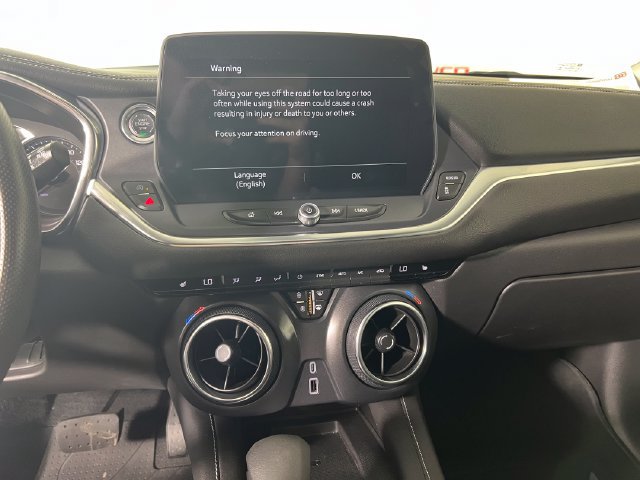 Used 2024 Chevrolet Blazer LT w/ Convenience Package FWD image 18
