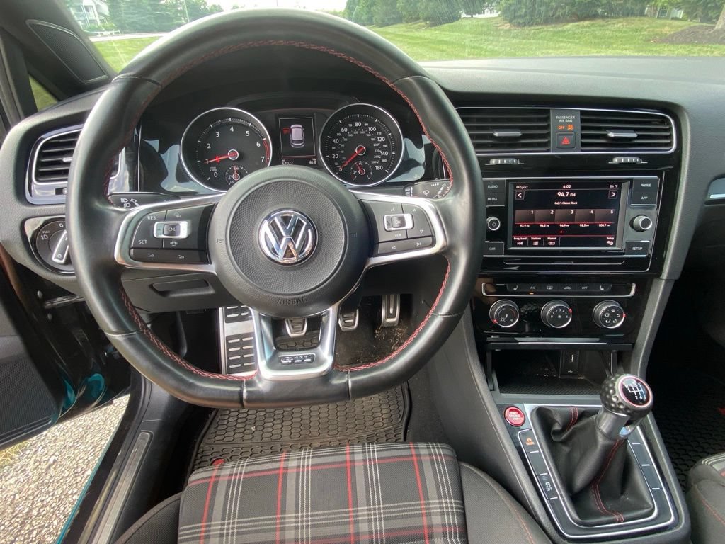 Used 2019 Volkswagen GTI Rabbit Edition FWD image 10