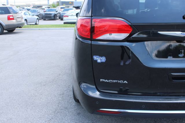 Used 2018 Chrysler Pacifica Touring-L Plus w/ Tire & Wheel Group FWD image 40