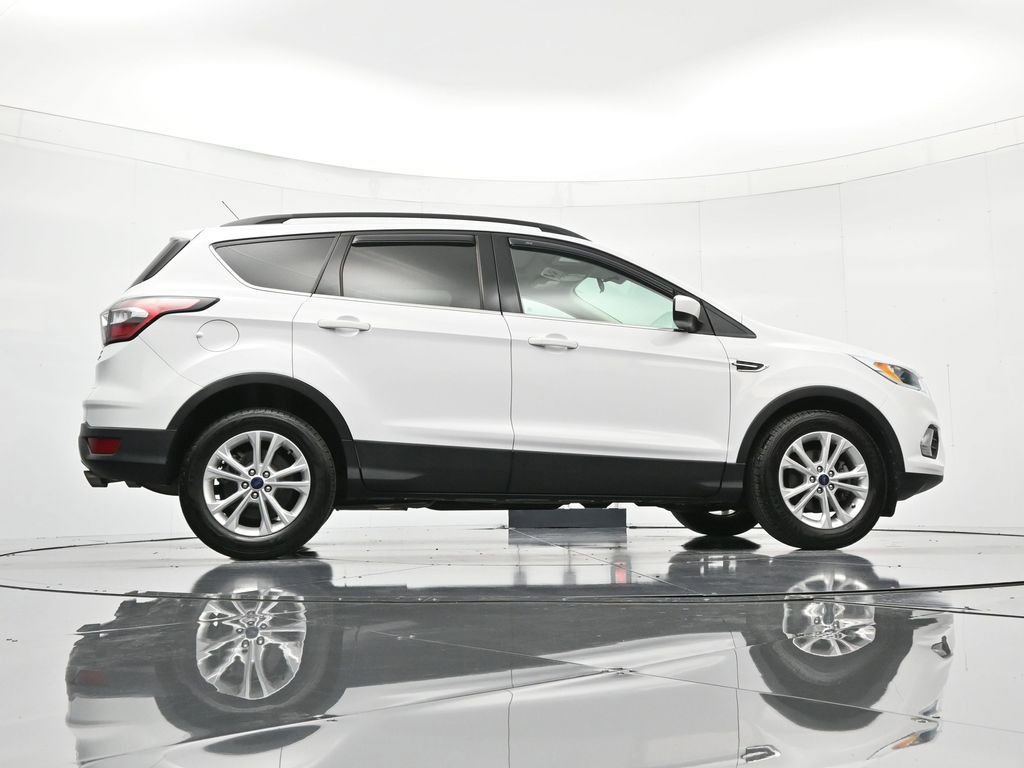 Used 2018 Ford Escape SE image 39