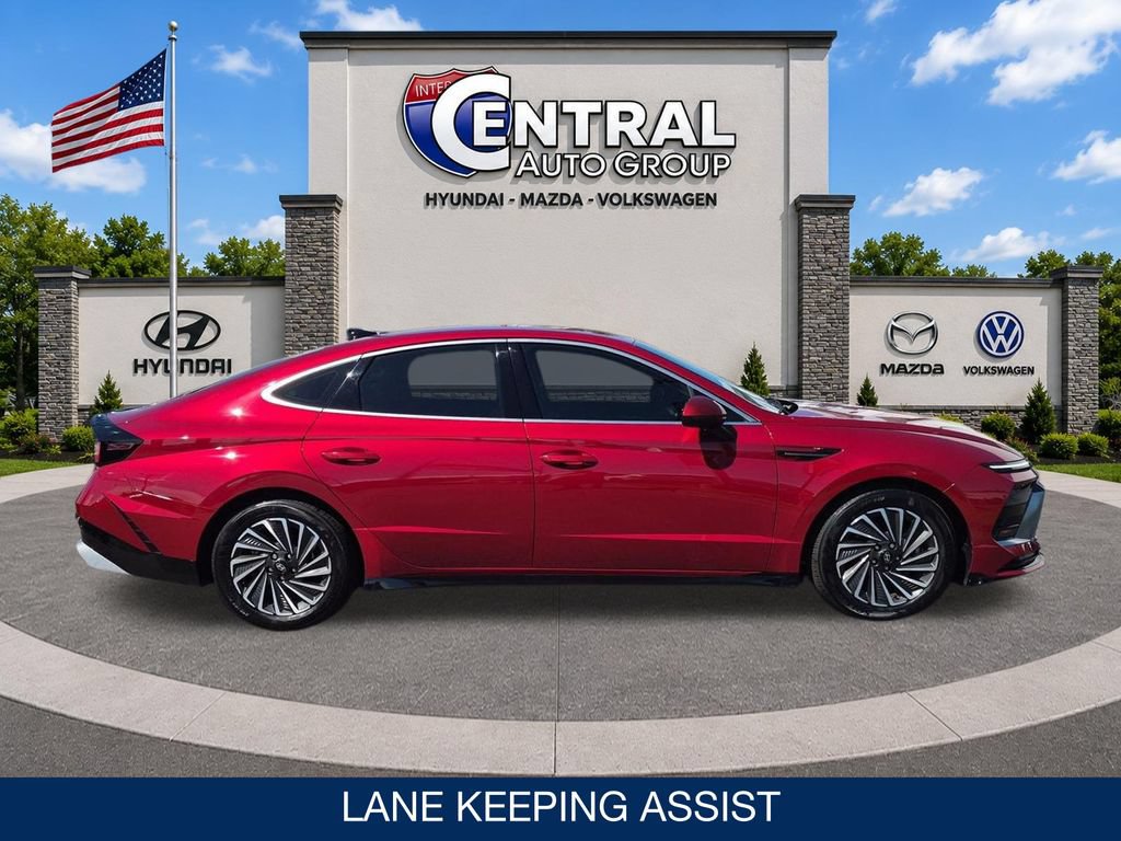 Certified 2024 Hyundai Sonata SEL FWD image 9