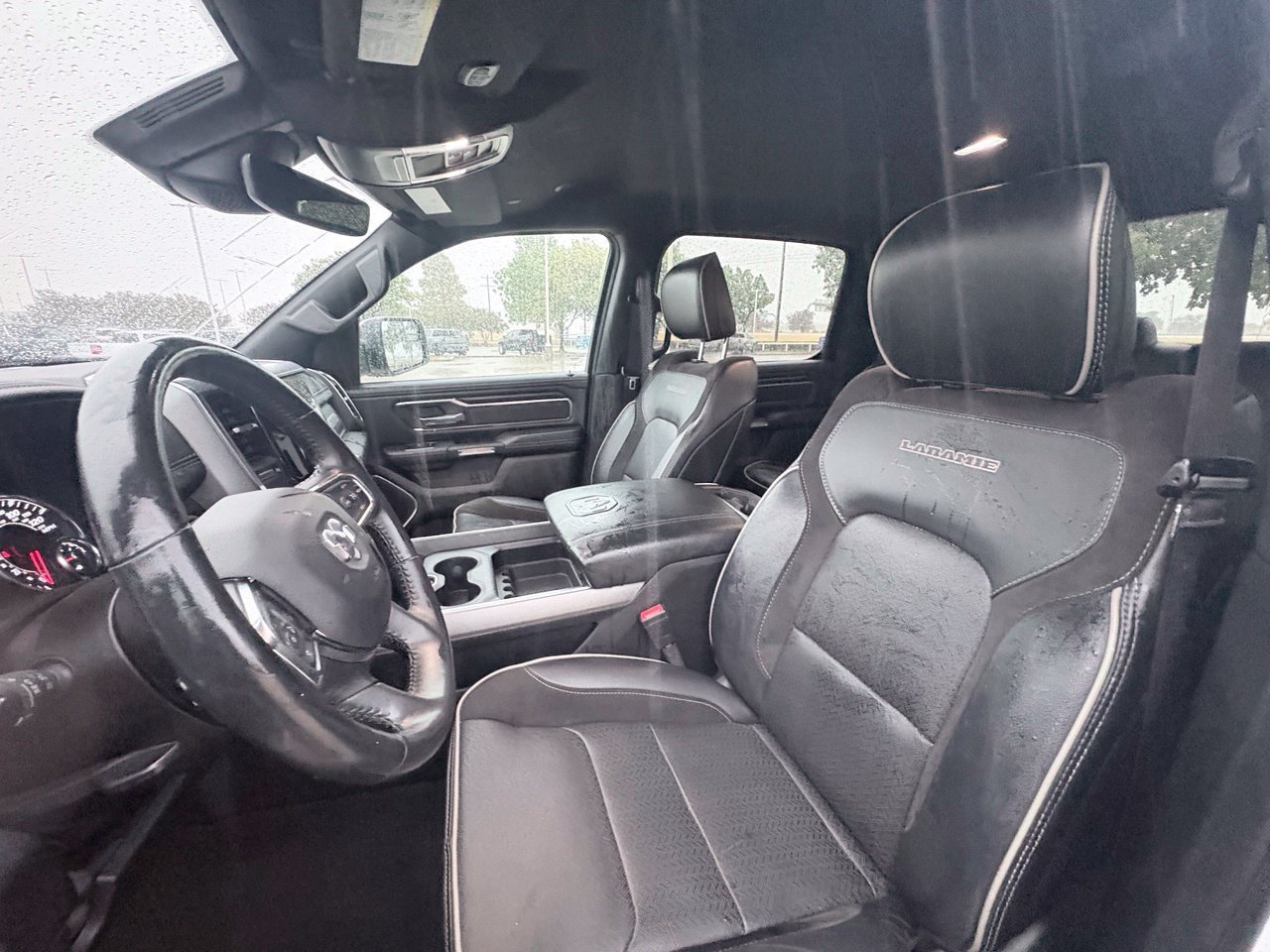 Used 2024 RAM 1500 Laramie AWD/4WD image 6