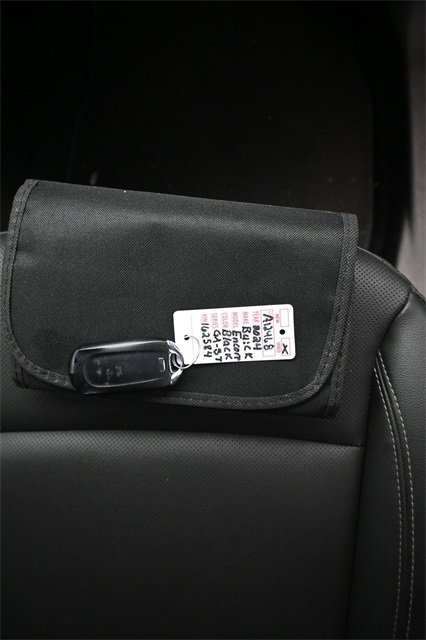 Used 2024 Buick Encore GX Sport Touring image 10