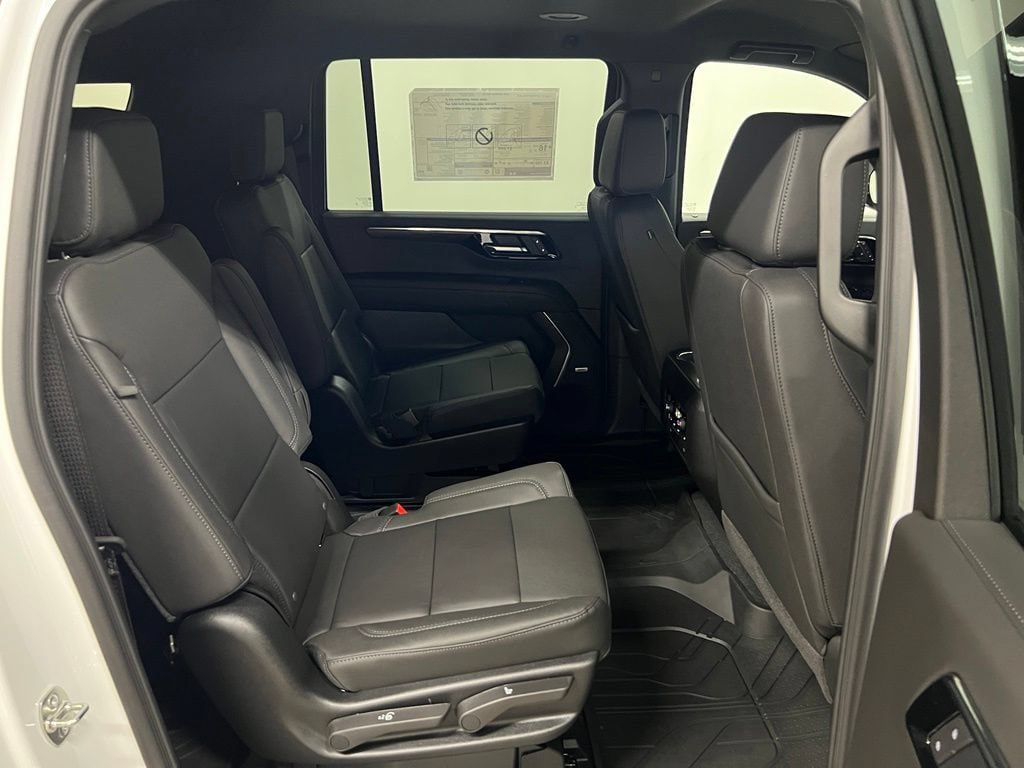New 2026 Chevrolet Suburban Z71 w/ Comfort Package AWD/4WD image 37