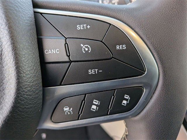 Certified 2024 Chrysler Pacifica Touring-L image 18