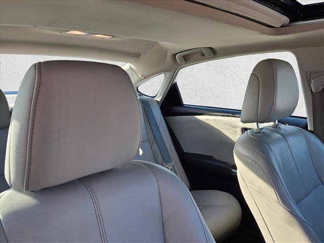Used 2016 Toyota Avalon Touring FWD image 13