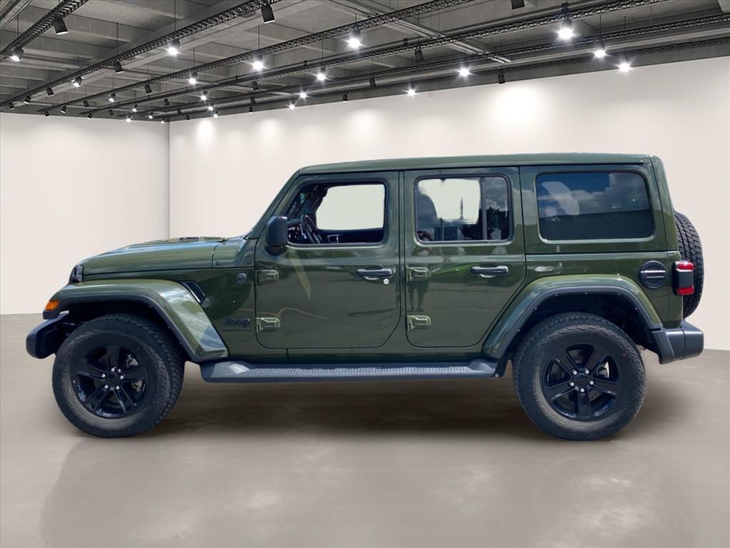Used 2023 Jeep Wrangler Unlimited Sahara AWD/4WD image 4