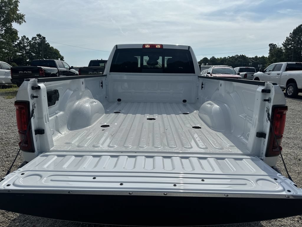 New 2026 RAM 3500 Tradesman AWD/4WD image 18