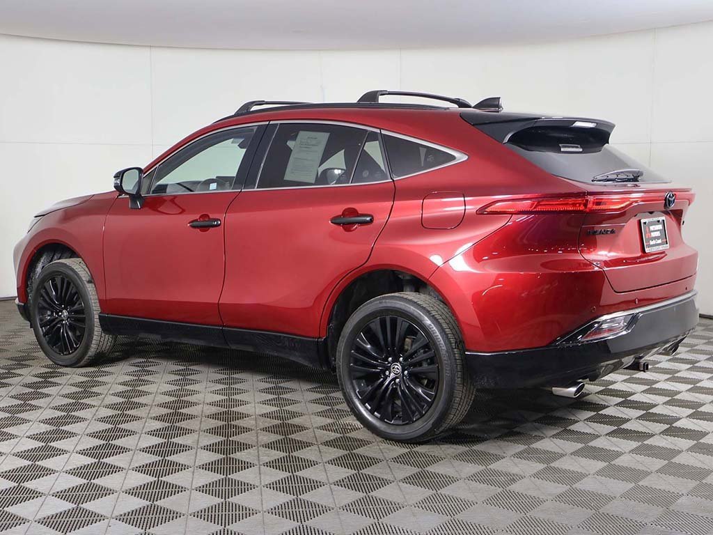 Used 2023 Toyota Venza Nightshade image 8