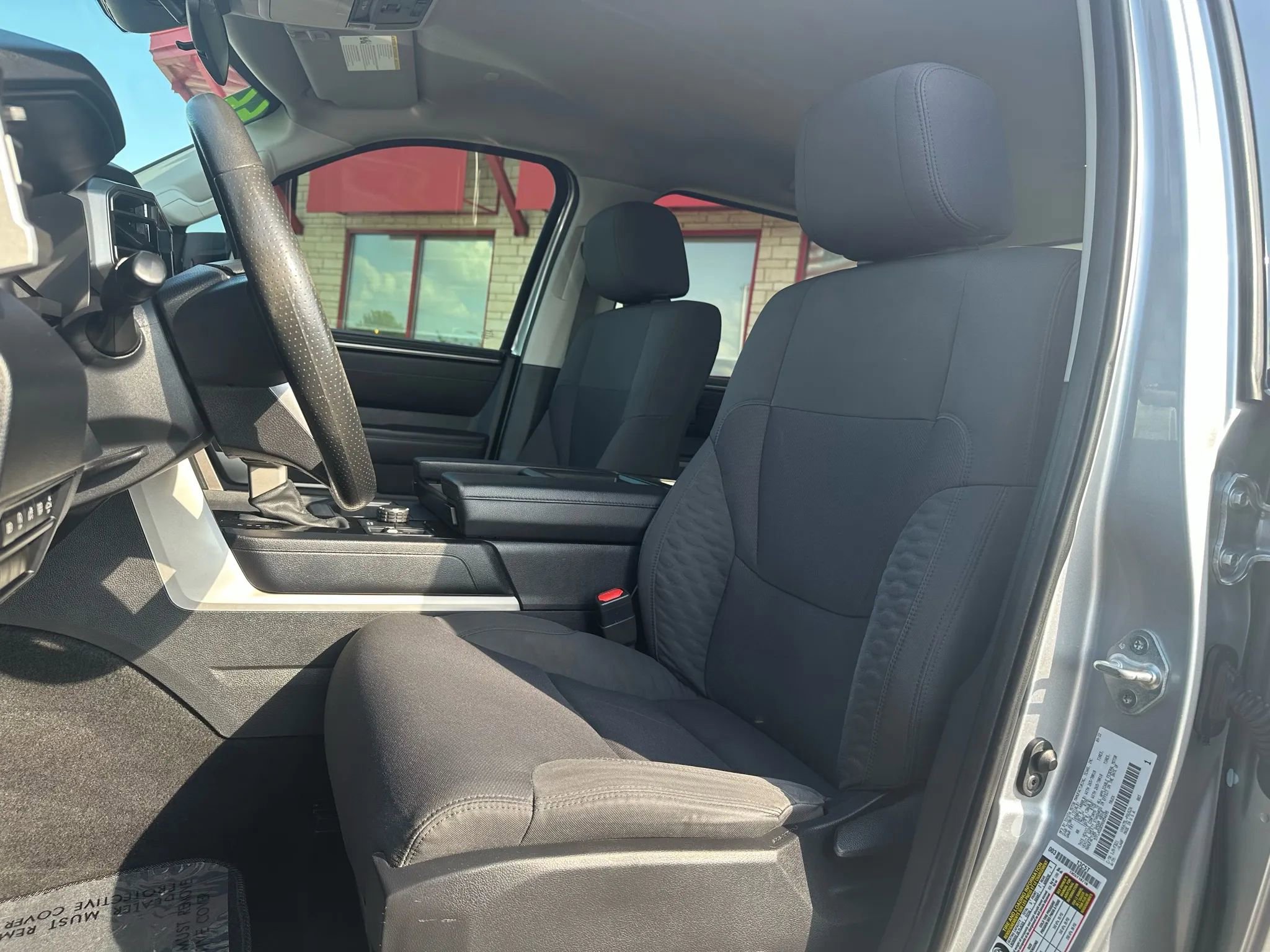 Used 2022 Toyota Tundra SR5 w/ SR5 Convenience Package image 10