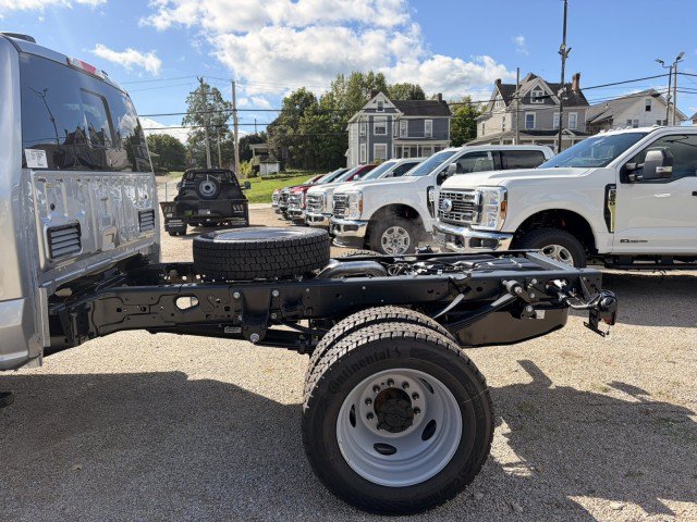 New 2027 Ford F450 XL w/ XL Chrome Package AWD/4WD image 5