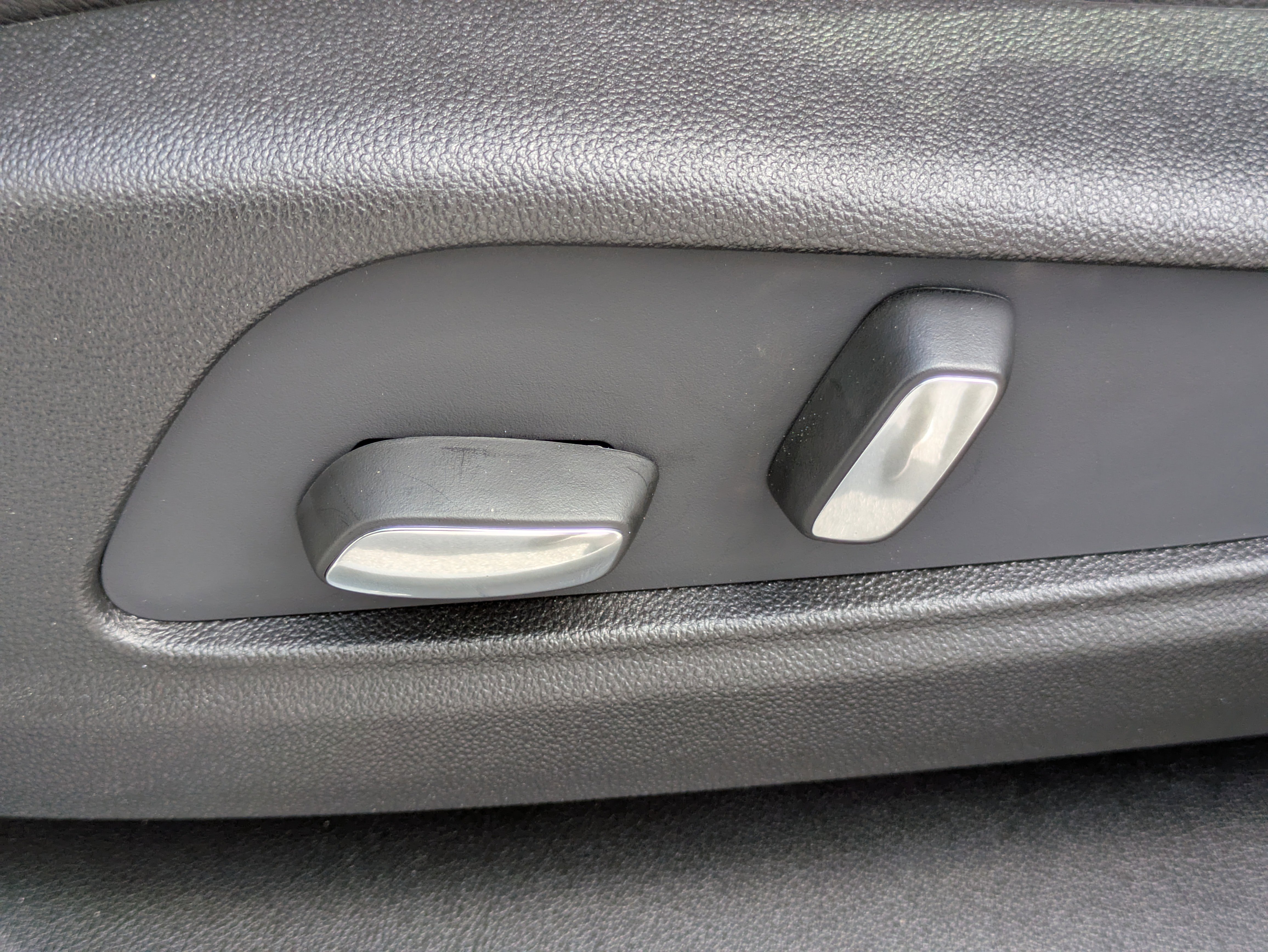 New 2026 Cadillac XT5 Luxury FWD image 12