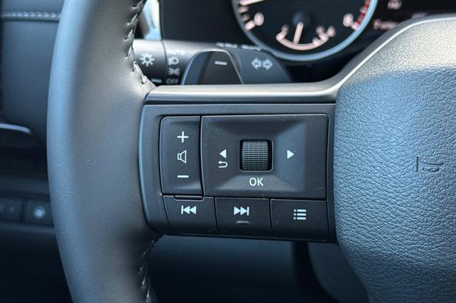 New 2026 Nissan Pathfinder SV image 27