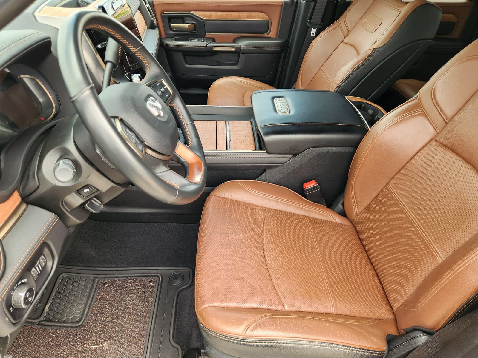 Used 2024 RAM 3500 Limited w/ Towing Technology Group AWD/4WD image 13