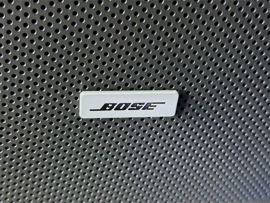 Used 2023 Chevrolet Camaro LT w/ Technology Package image 10