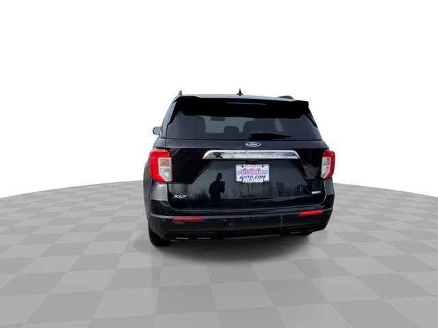 Used 2020 Ford Explorer XLT w/ Comfort Package image 9