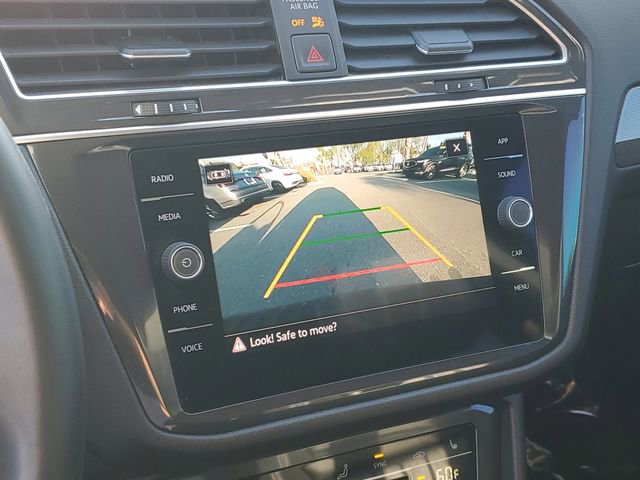 Used 2024 Volkswagen Tiguan SE image 25