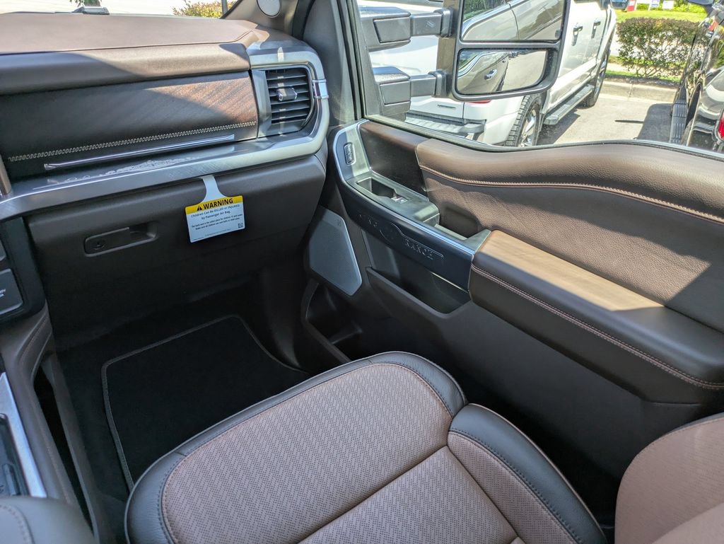 New 2026 Ford F350 King Ranch w/ Chrome Package AWD/4WD image 17