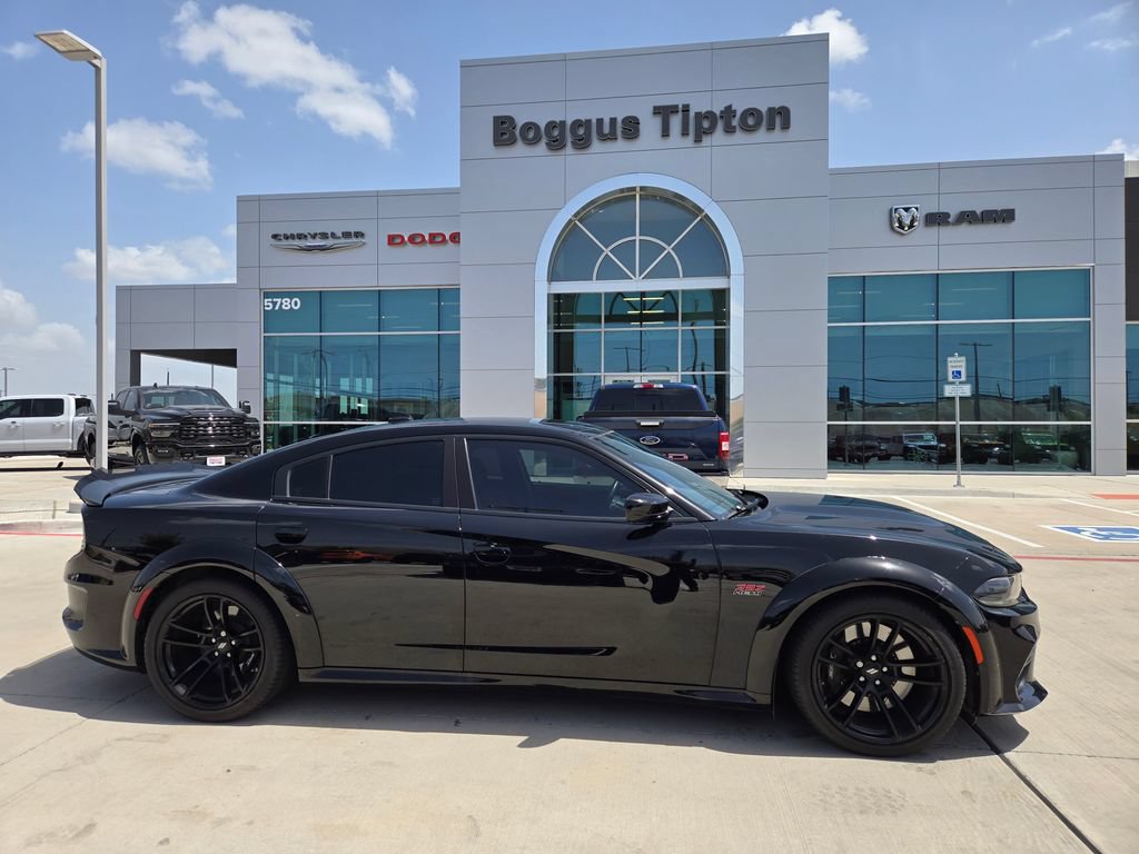 Used 2023 Dodge Charger Scat Pack RWD image 2