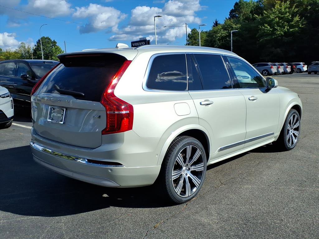 Used 2022 Volvo XC90 T6 Inscription w/ Advanced Package image 3