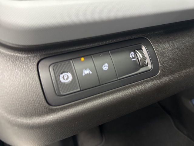 New 2027 Chevrolet Bolt RS w/ Technology Package FWD image 11