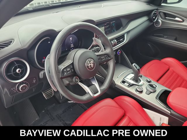 Used 2024 Alfa Romeo Stelvio Veloce AWD/4WD image 15