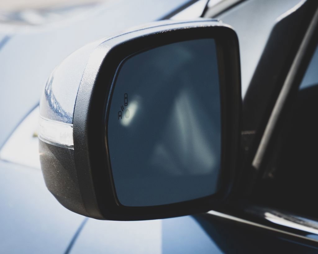 Used 2019 Ford Edge SEL w/ Equipment Group 201A image 4