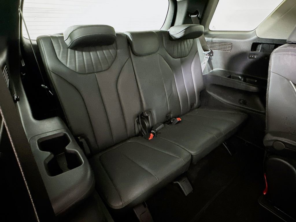 Used 2024 Hyundai Palisade Limited image 14