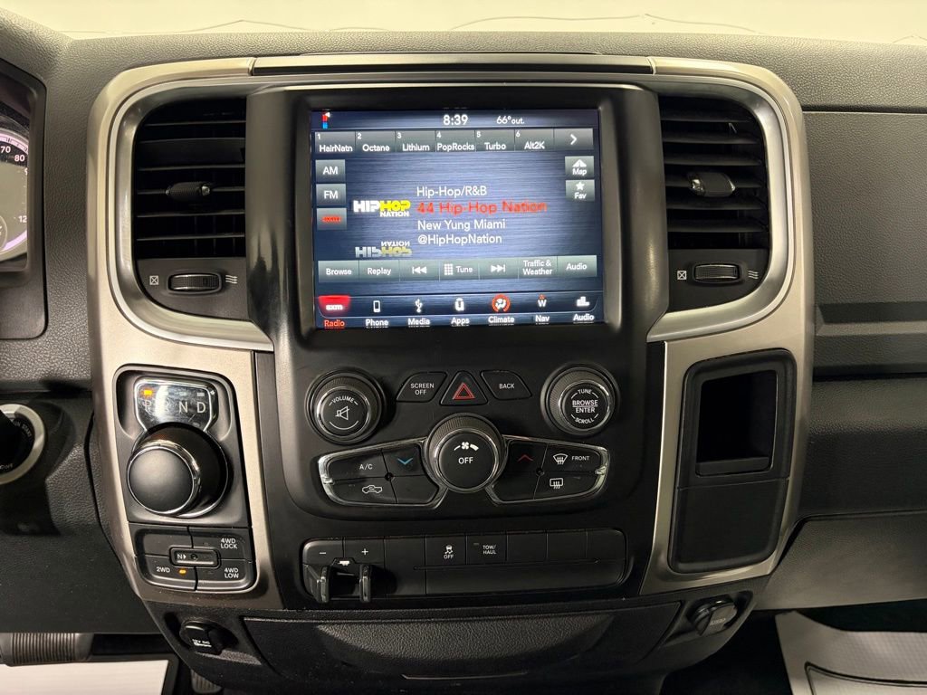 Used 2018 RAM 1500 SLT image 12