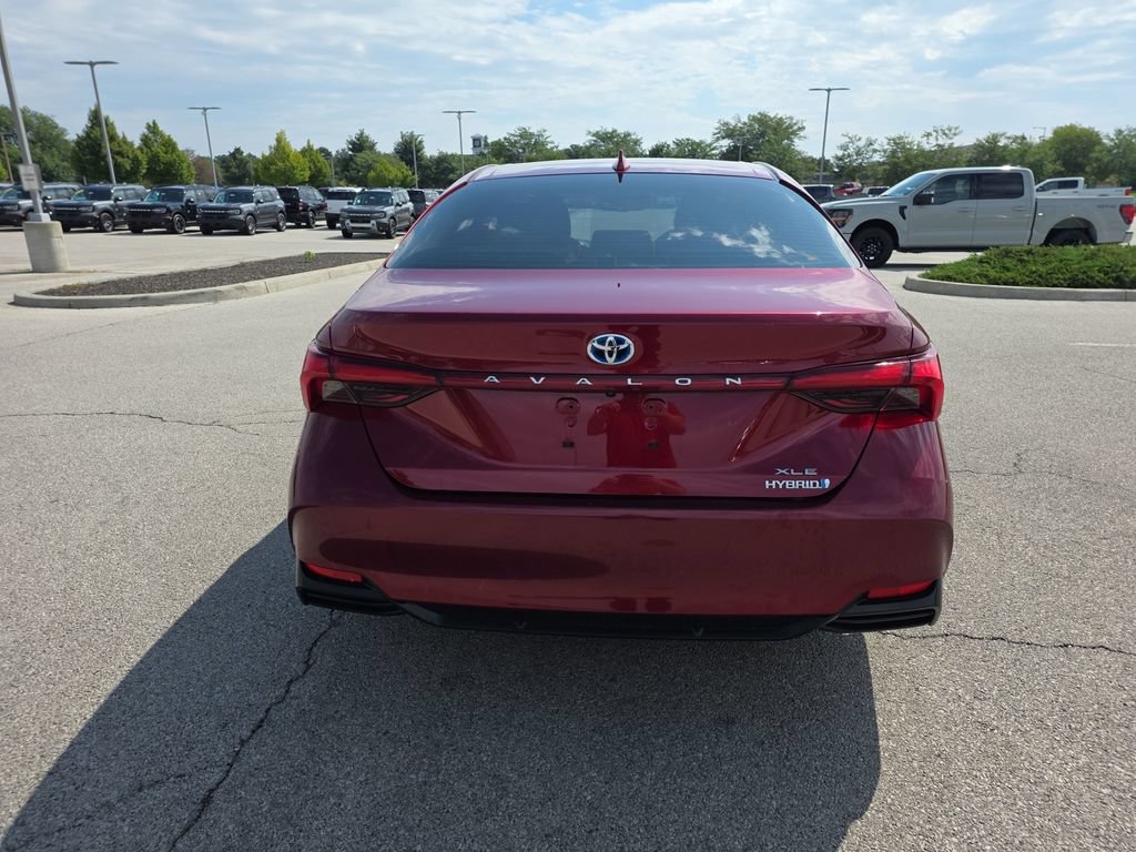 Used 2019 Toyota Avalon XLE w/ Moonroof Package FWD image 6