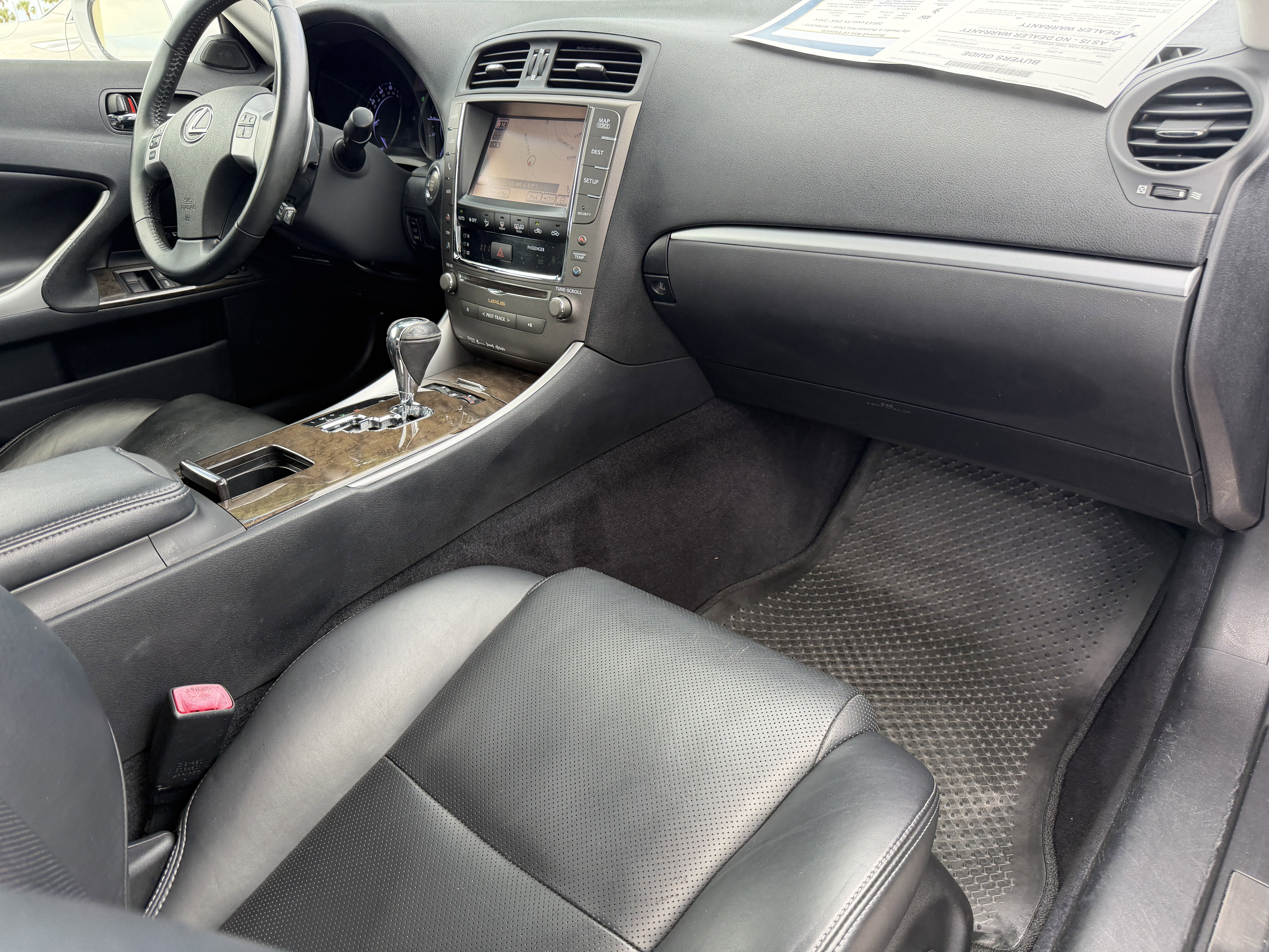 Used 2014 Lexus IS 250C w/ Luxury Package image 11