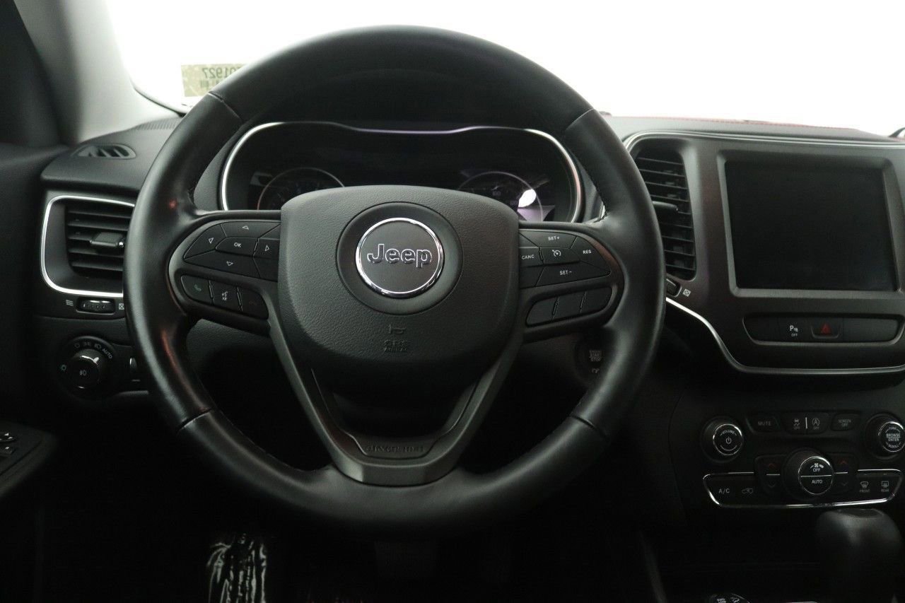 Used 2020 Jeep Cherokee Trailhawk w/ Cold Weather Group image 10