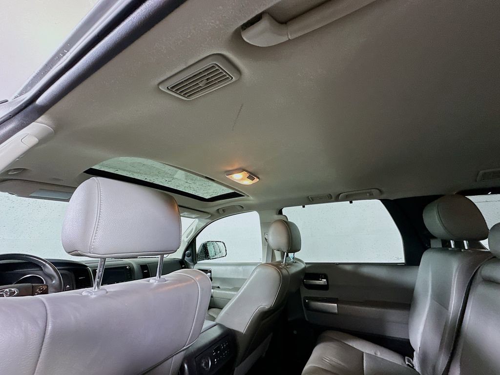 Used 2022 Toyota Sequoia Limited image 13
