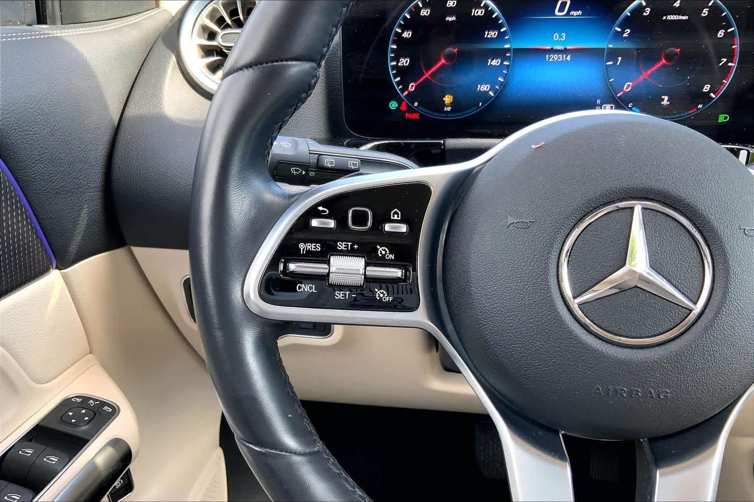 Used 2022 Mercedes-Benz GLA 250 4MATIC image 24