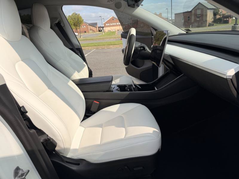 Used 2020 Tesla Model Y Performance AWD/4WD image 25
