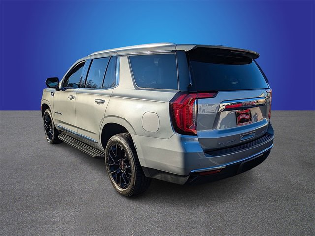 Used 2023 GMC Yukon SLT image 3