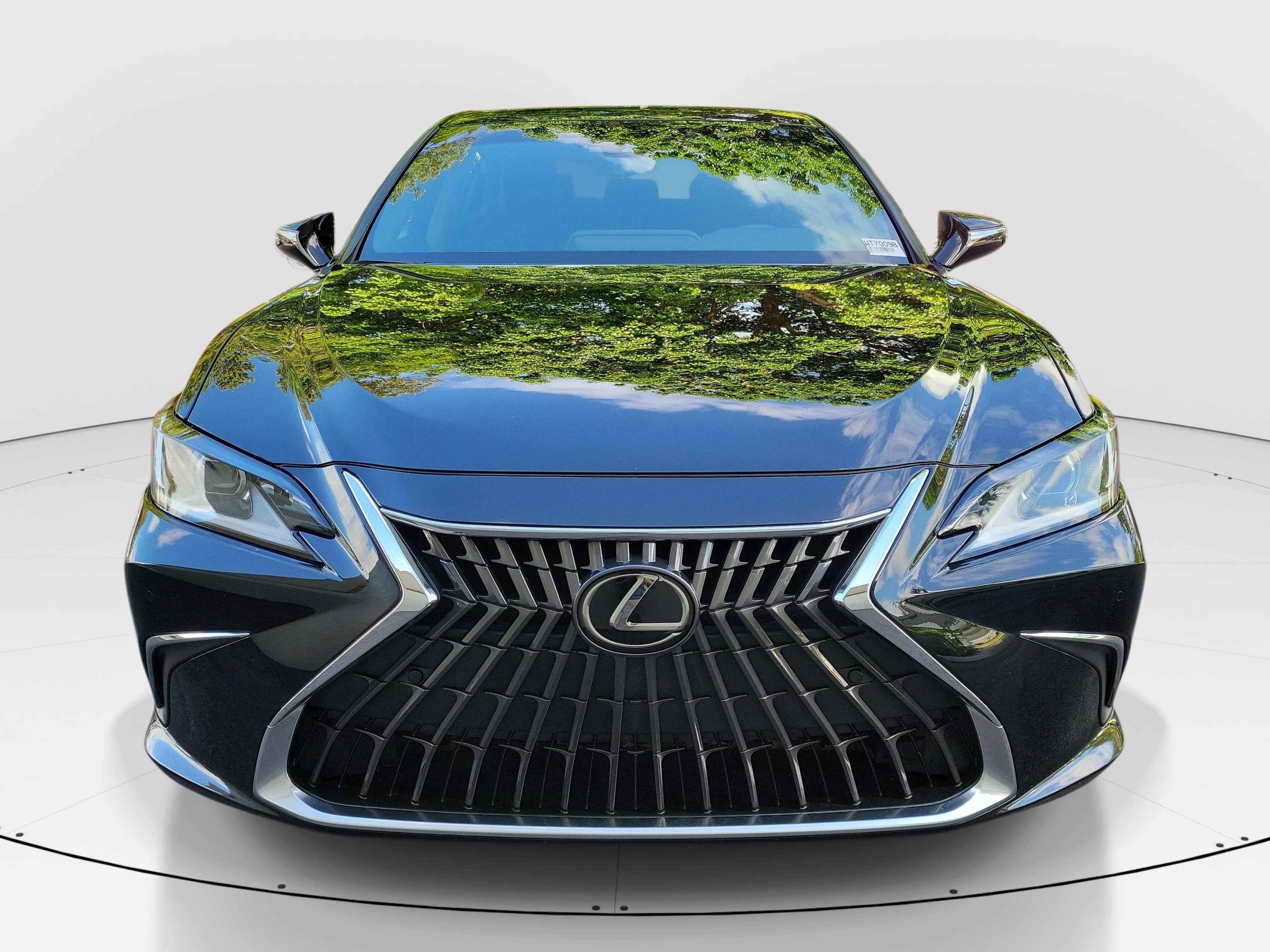 Used 2024 Lexus ES 350 w/ Premium Package FWD image 2