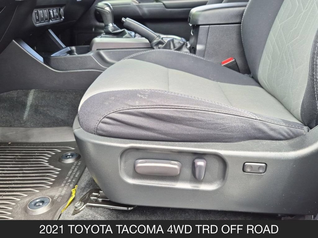 Used 2021 Toyota Tacoma TRD Off-Road w/ Technology Package AWD/4WD image 15