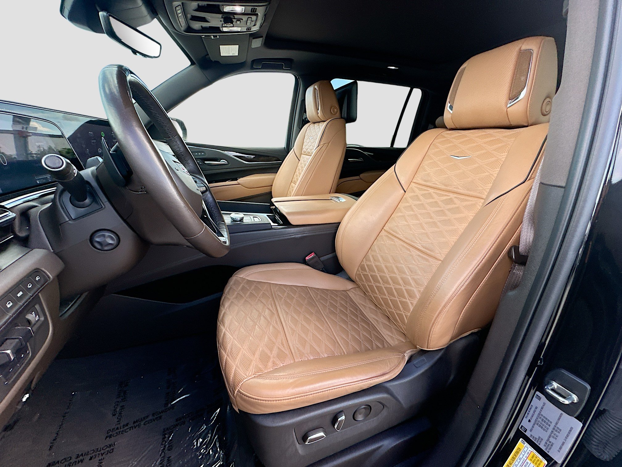 Used 2023 Cadillac Escalade ESV Premium Luxury w/ Performance Package AWD/4WD image 22